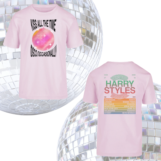 Camiseta Harry Styles “Kiss All The Time” Rosa Pastel | Together Tour Inspired