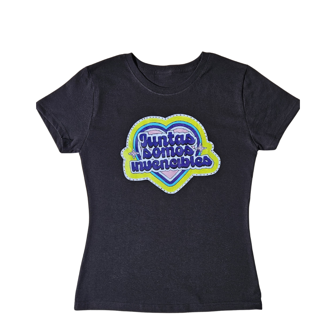 Camiseta "Juntas somos invencibles"