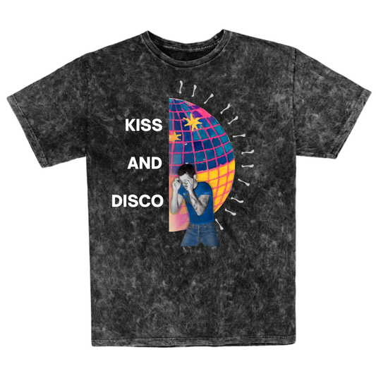 Camiseta Harry Styles “Kiss All The Time” Vintage Acid Wash Negra | Disco Mood Edition