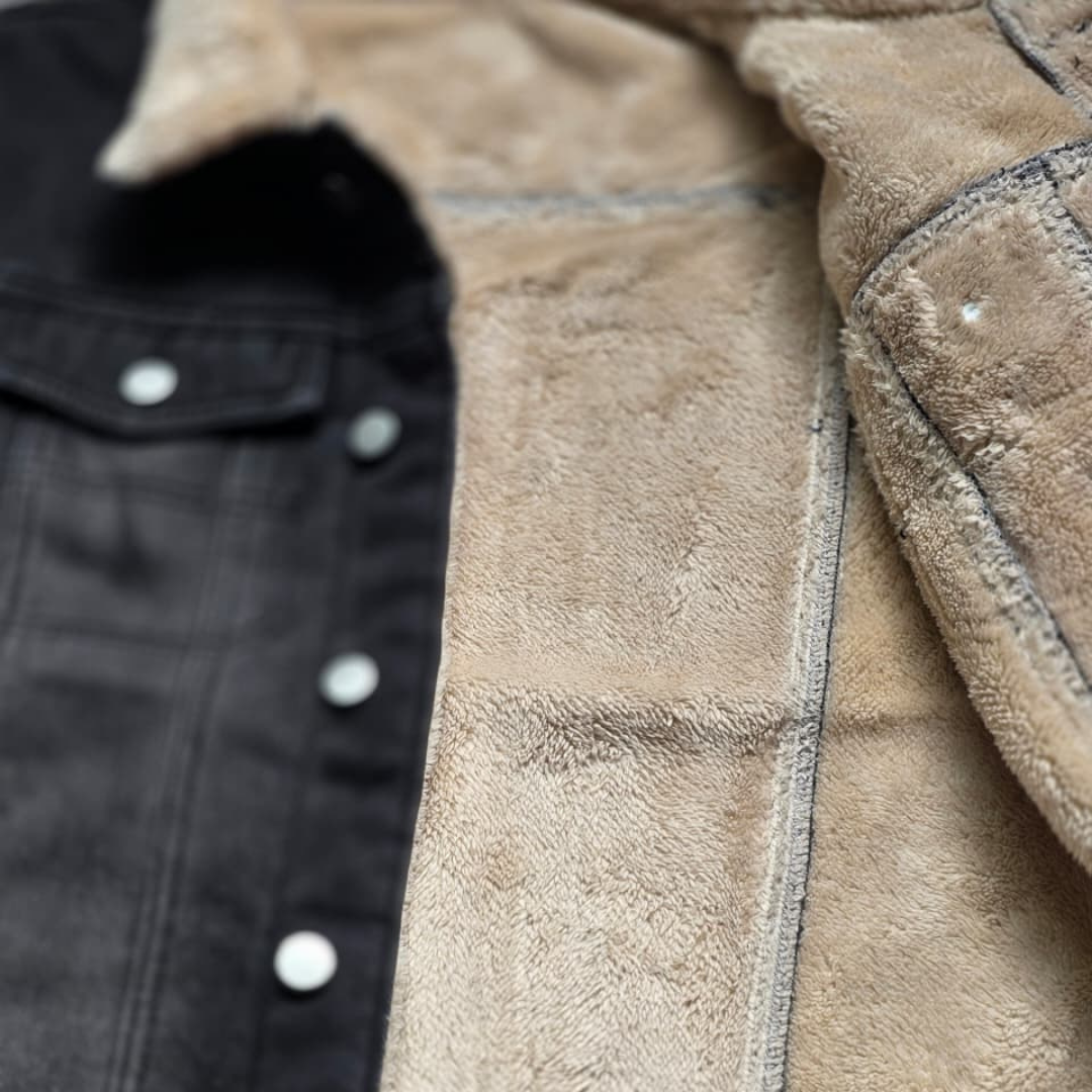 Chamarra de mezclilla afelpada